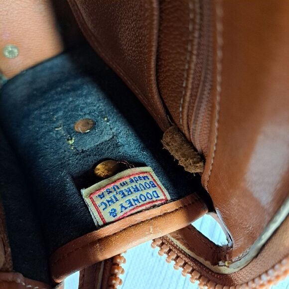 Vintage Dooney & Bourke Purse - Picture 9 of 14